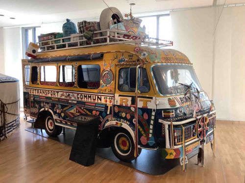 Sellerie d'un 'Car rapide' sénégalais au Musée de l'Homme, Paris car 1